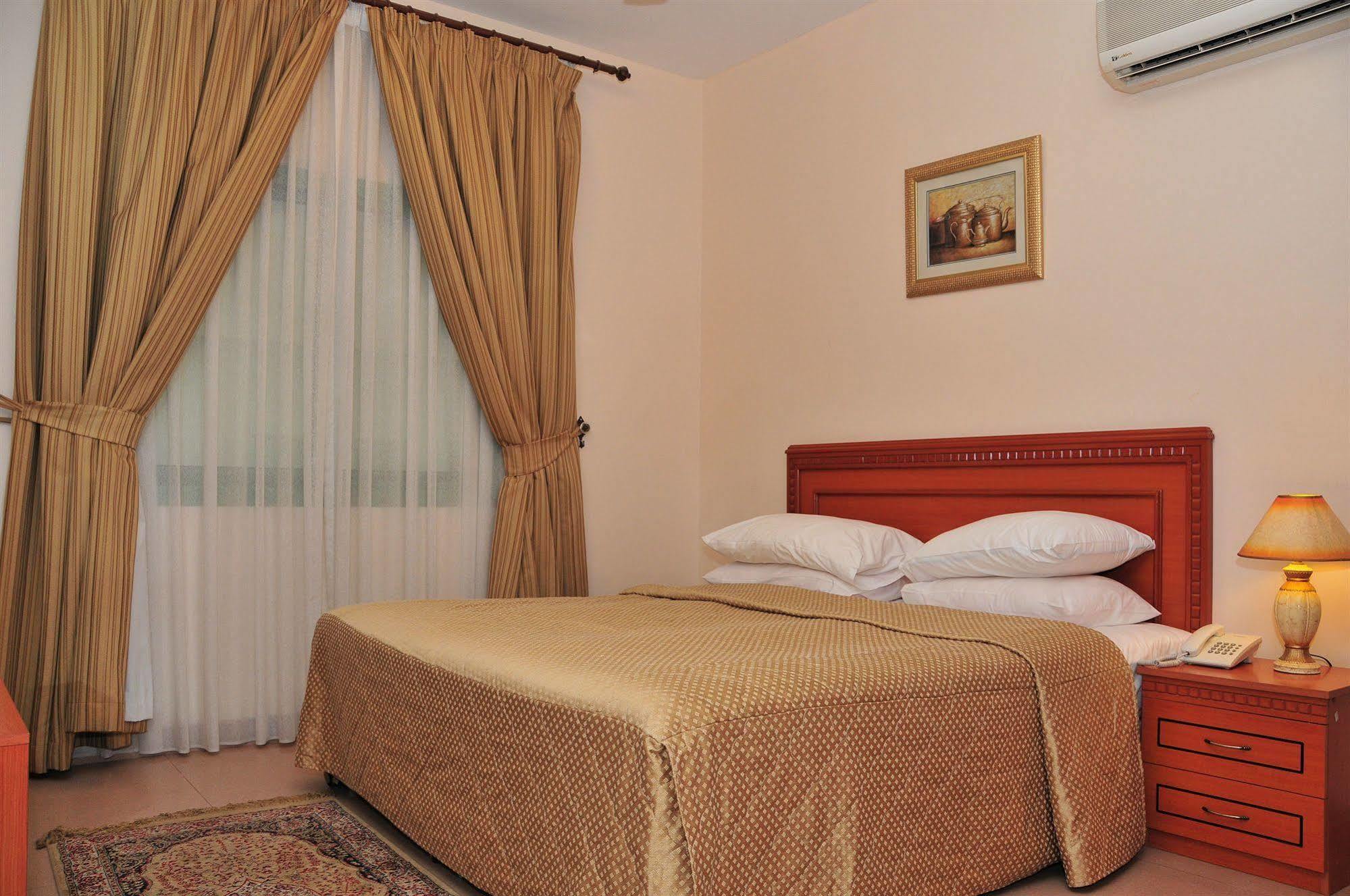 Safeer Plaza Hotel Maskat Oda fotoğraf